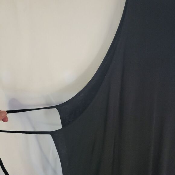 Louise Kennedy Elegant Black Sleeveless Wrap-Around Dress - Picture 8 of 14